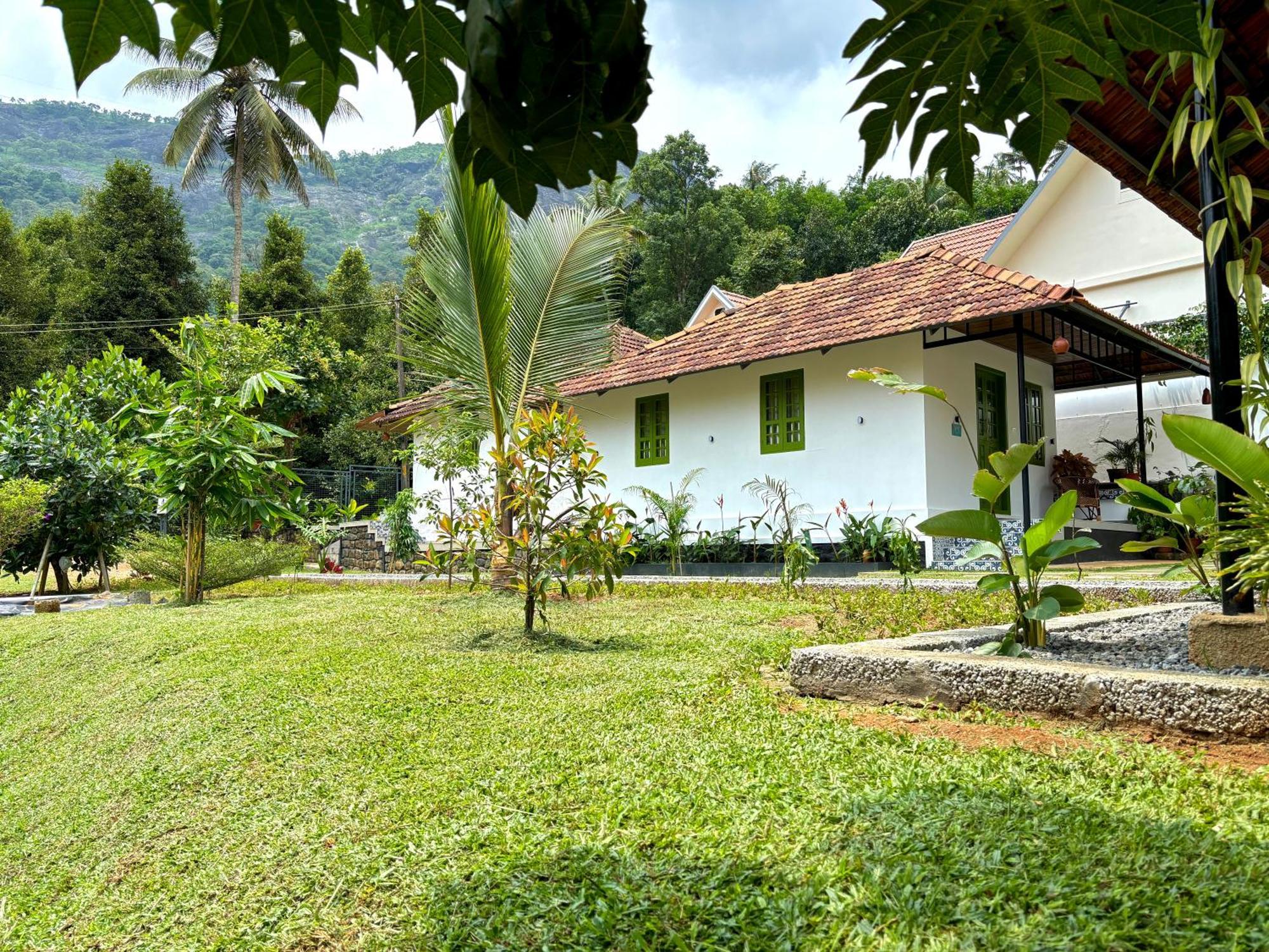Calm Shack - 2 Bedroom-Boutique Farm Stay Munnar Luaran gambar
